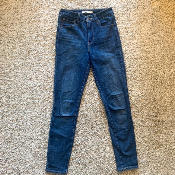 Levi High Rise Skinny Jeans - Picture 3 of 6